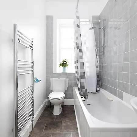 Joivy Cosy Flat In The Heart Of Edinburgh Appartement Buitenkant foto