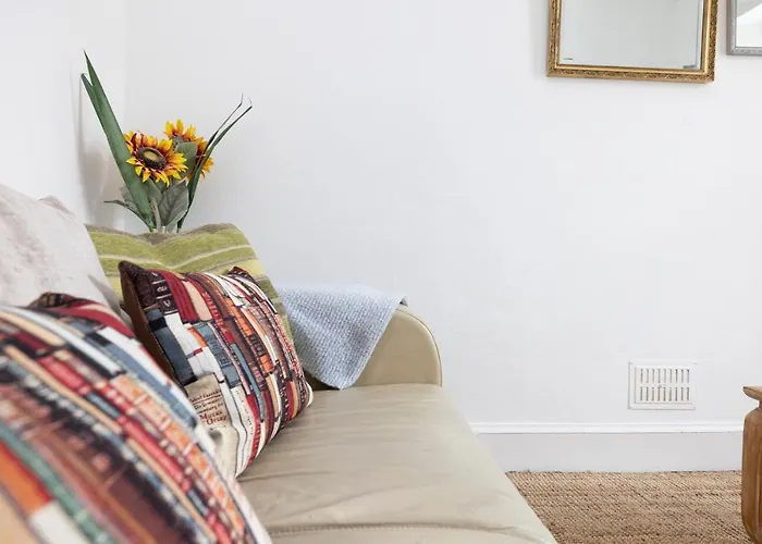 Joivy Cosy Flat In The Heart Of Edinburgh