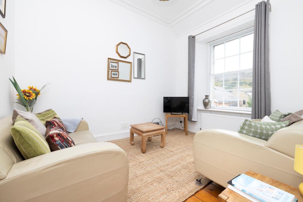 Apartamento Joivy Cosy Flat In The Heart Of Edimburgo