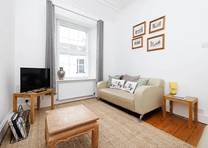 Joivy Cosy Flat In The Heart Of Edinburgh